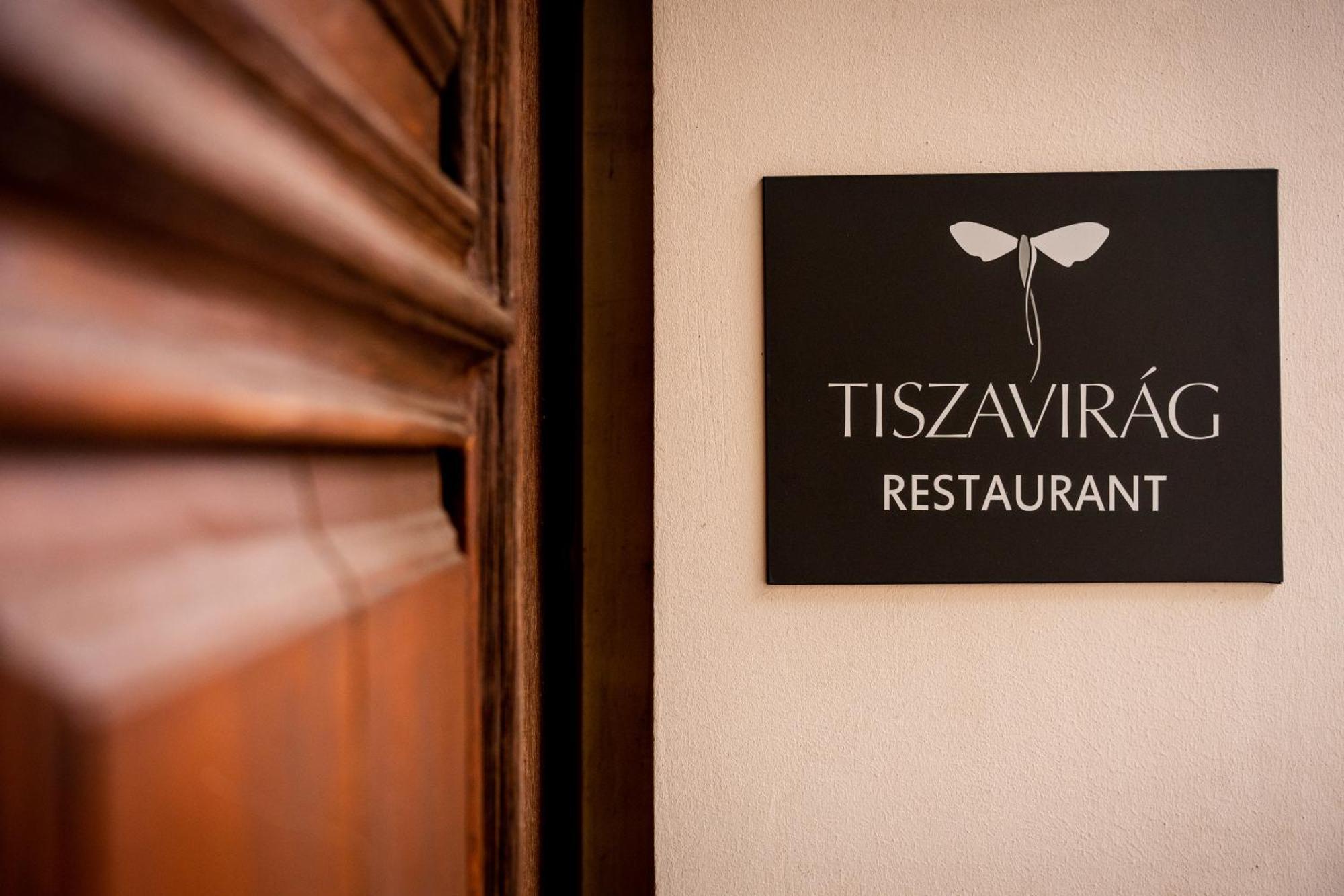 Hotel Tiszavirág Szeged Esterno foto