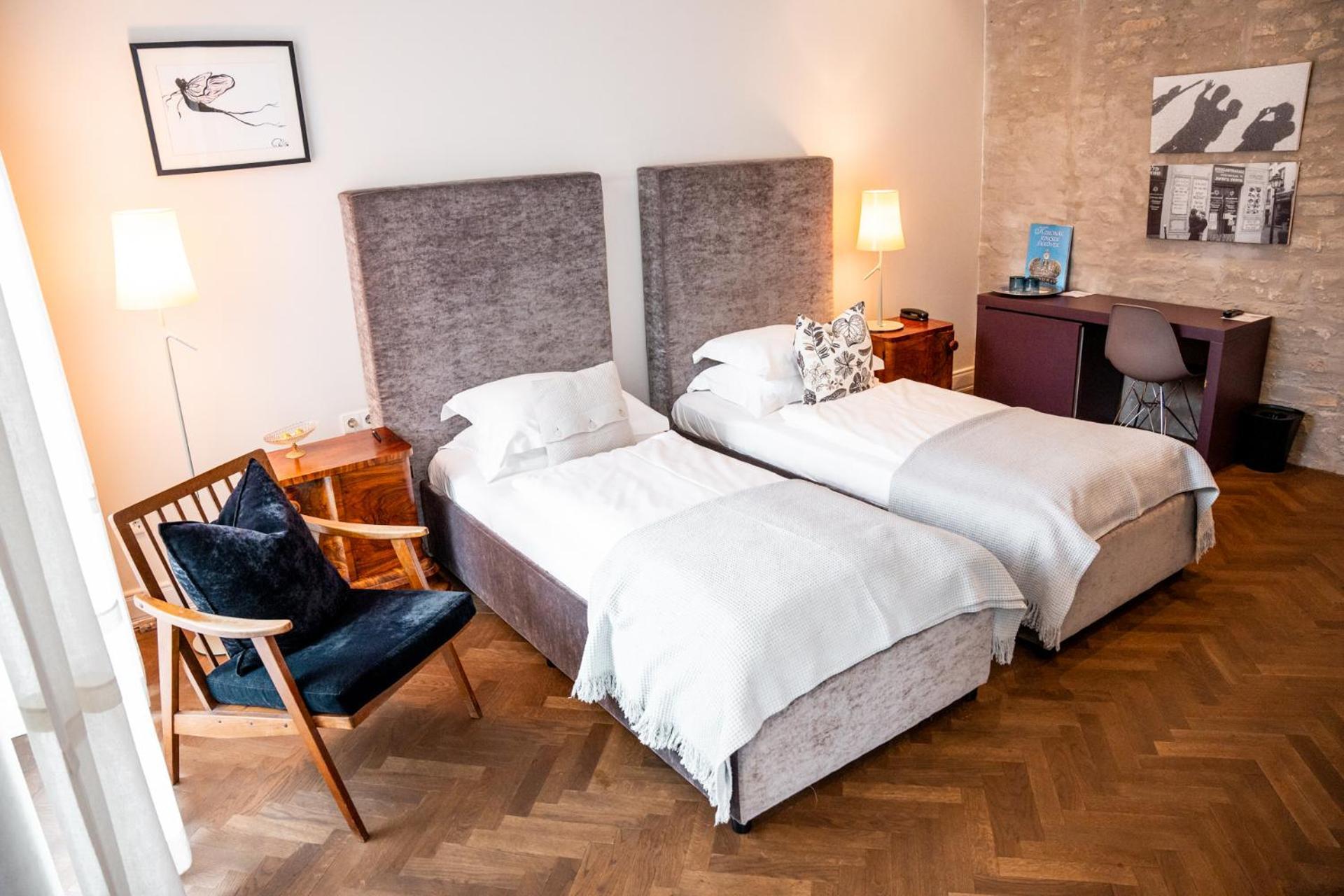 Hotel Tiszavirág Szeged Esterno foto